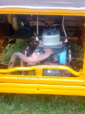 Bajaj RE 2025 Yellow