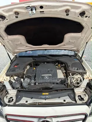 Mercedes-Benz E300 2018 White