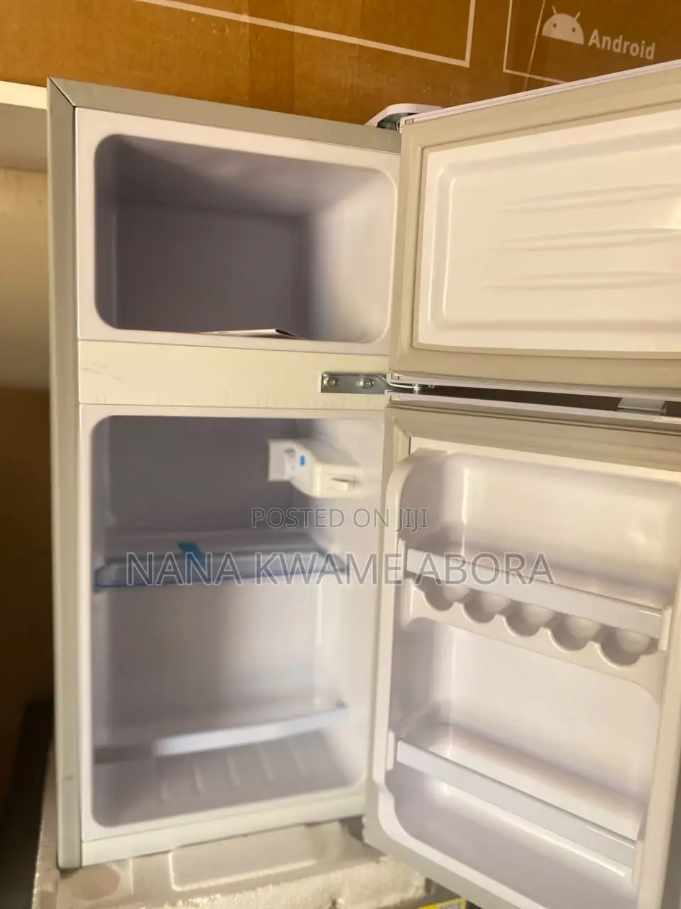 Refrigerator 90ltrs