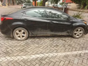 Hyundai Elantra 2016 Black
