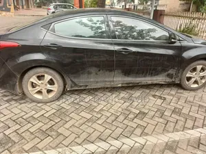 Hyundai Elantra 2016 Black