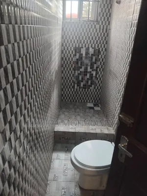 2bdrm Apartment in Hamza Estates, American House for rent