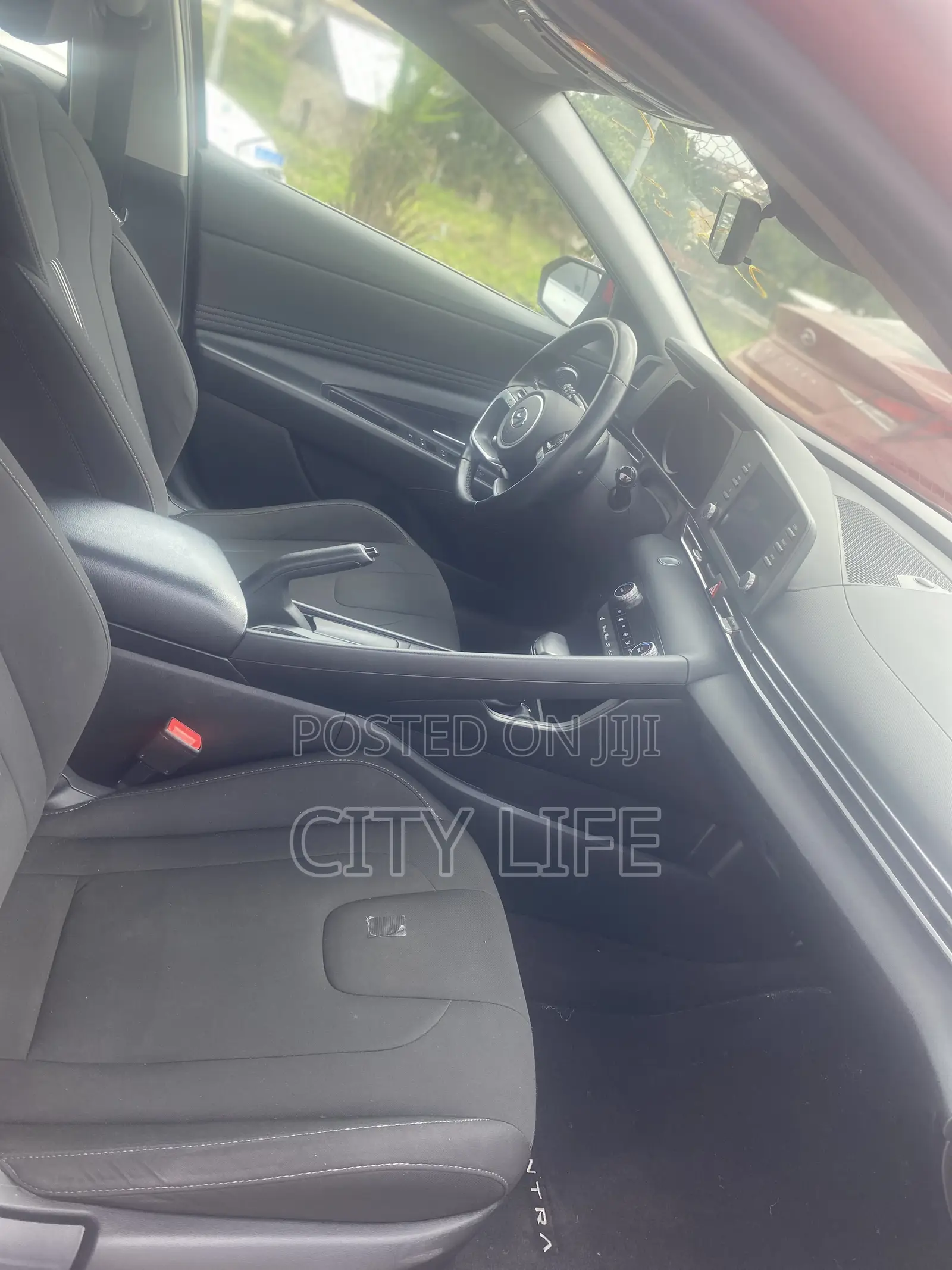 Hyundai Elantra 2021 Red