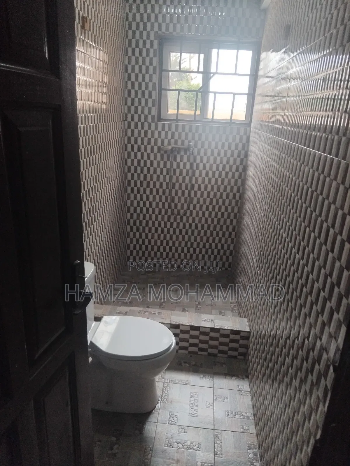 2bdrm Apartment in Hamza Estates, American House for rent