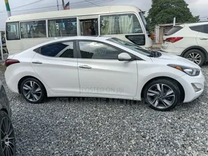 Hyundai Elantra 2014 White