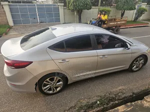 Hyundai Elantra 2018 Gray