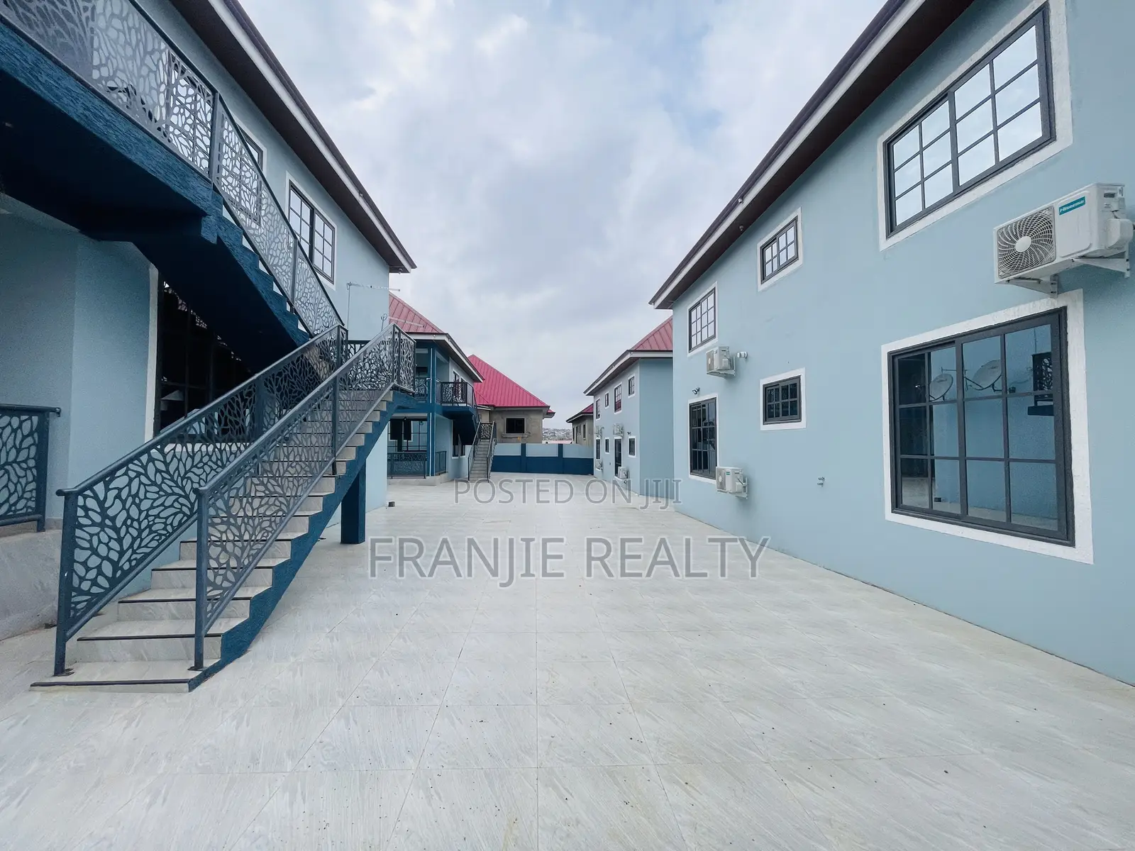 2bdrm Apartment in Franjie Realty, West Hills Mall Area for rent