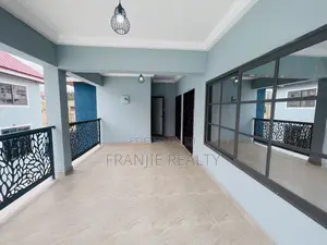 2bdrm Apartment in Franjie Realty, West Hills Mall Area for rent