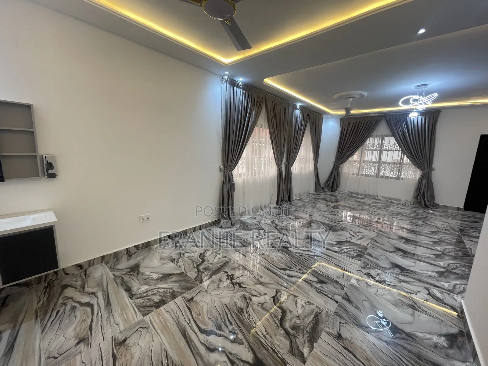 2bdrm Apartment in Franjie Realty, West Hills Mall Area for rent