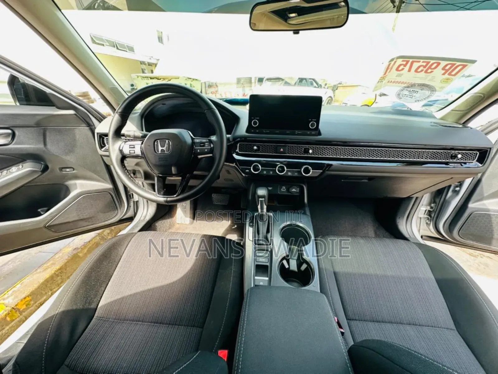 Honda Civic 2025 Silver