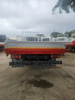 Hyundai 5ton Truck 2005 White