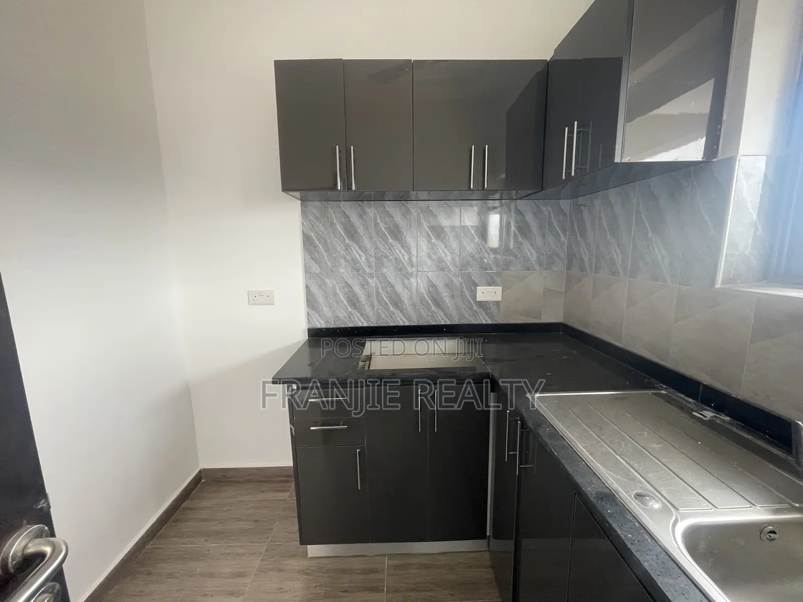 1bdrm Apartment in Franjie Realty, West Hills Mall Area for rent