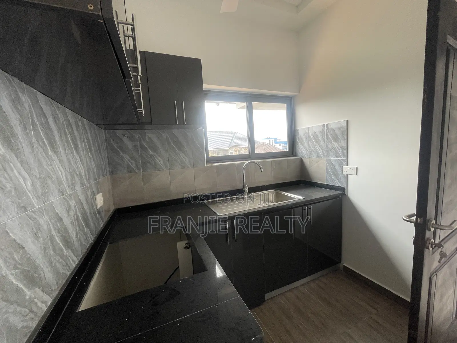 1bdrm Apartment in Franjie Realty, West Hills Mall Area for rent