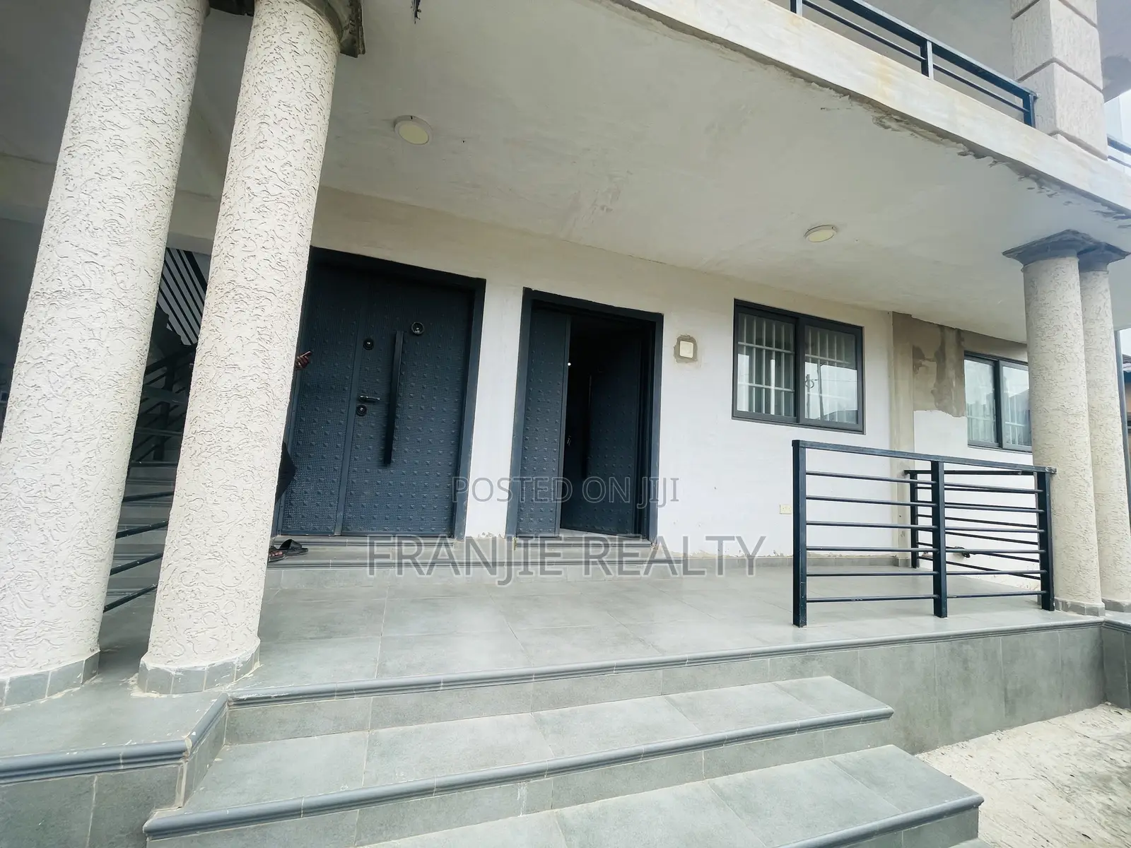 3bdrm Apartment in Franjie Realty, West Hills Mall Area for rent