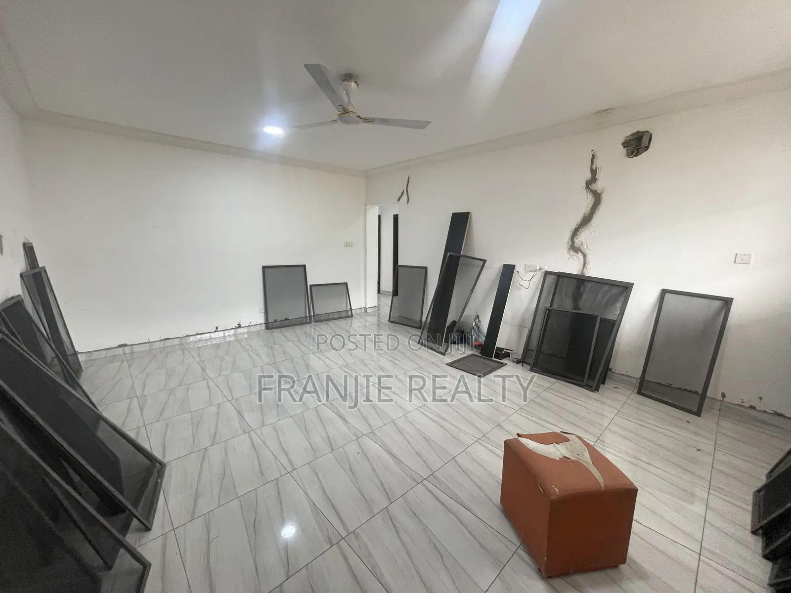 3bdrm Apartment in Franjie Realty, West Hills Mall Area for rent