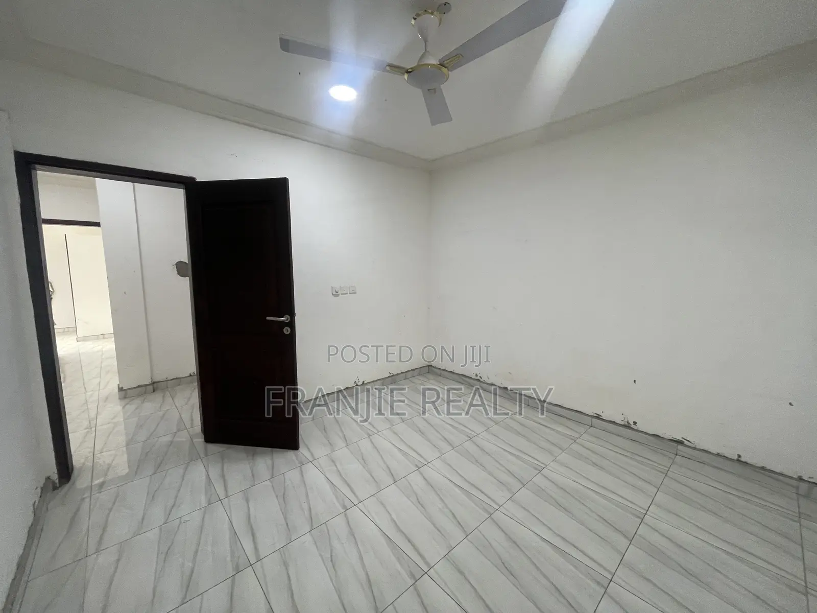3bdrm Apartment in Franjie Realty, West Hills Mall Area for rent