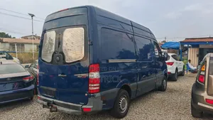 Mercedes-Benz Sprinter 2018 Blue