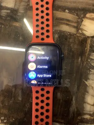 Clean Apple Series 8 45mm GPS Lte