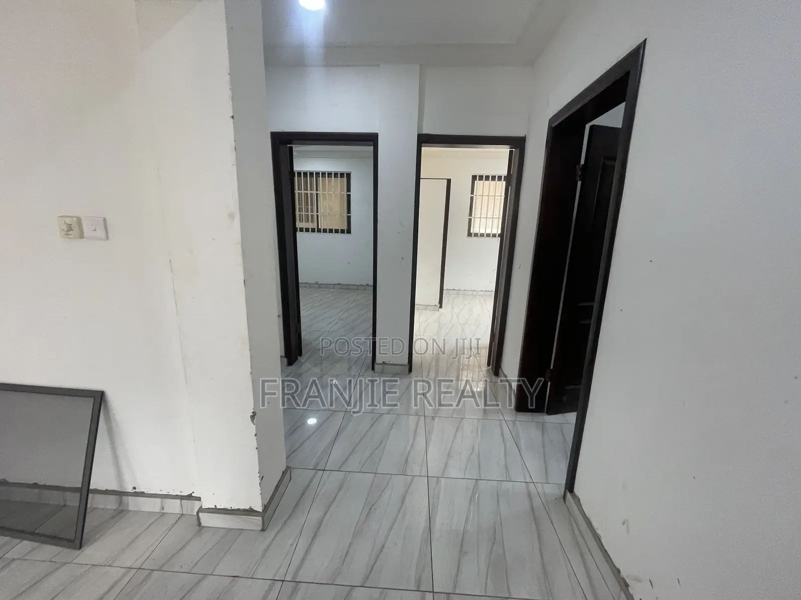 3bdrm Apartment in Franjie Realty, West Hills Mall Area for rent