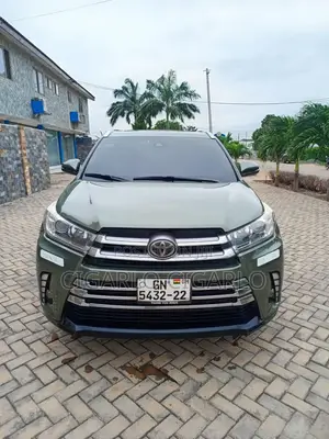 Toyota Highlander XLE 2019 Green