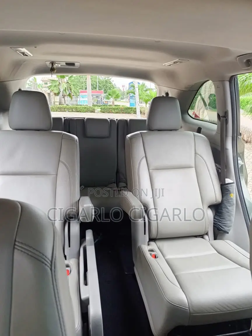 Toyota Highlander XLE 2019 Green