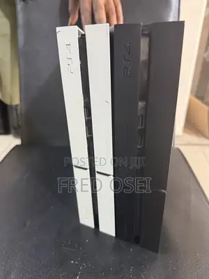 PlayStation 4 Standard