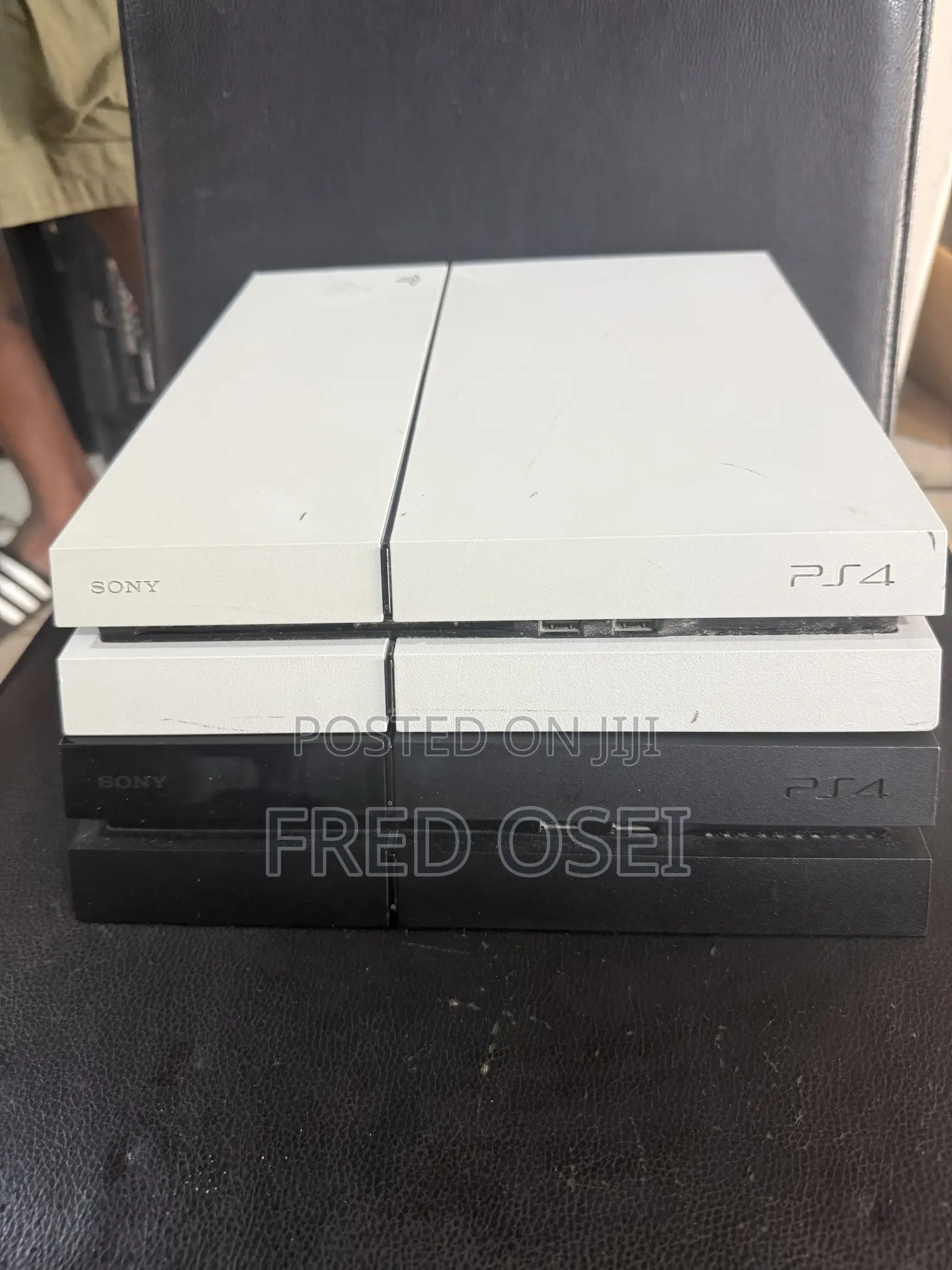 PlayStation 4 Standard