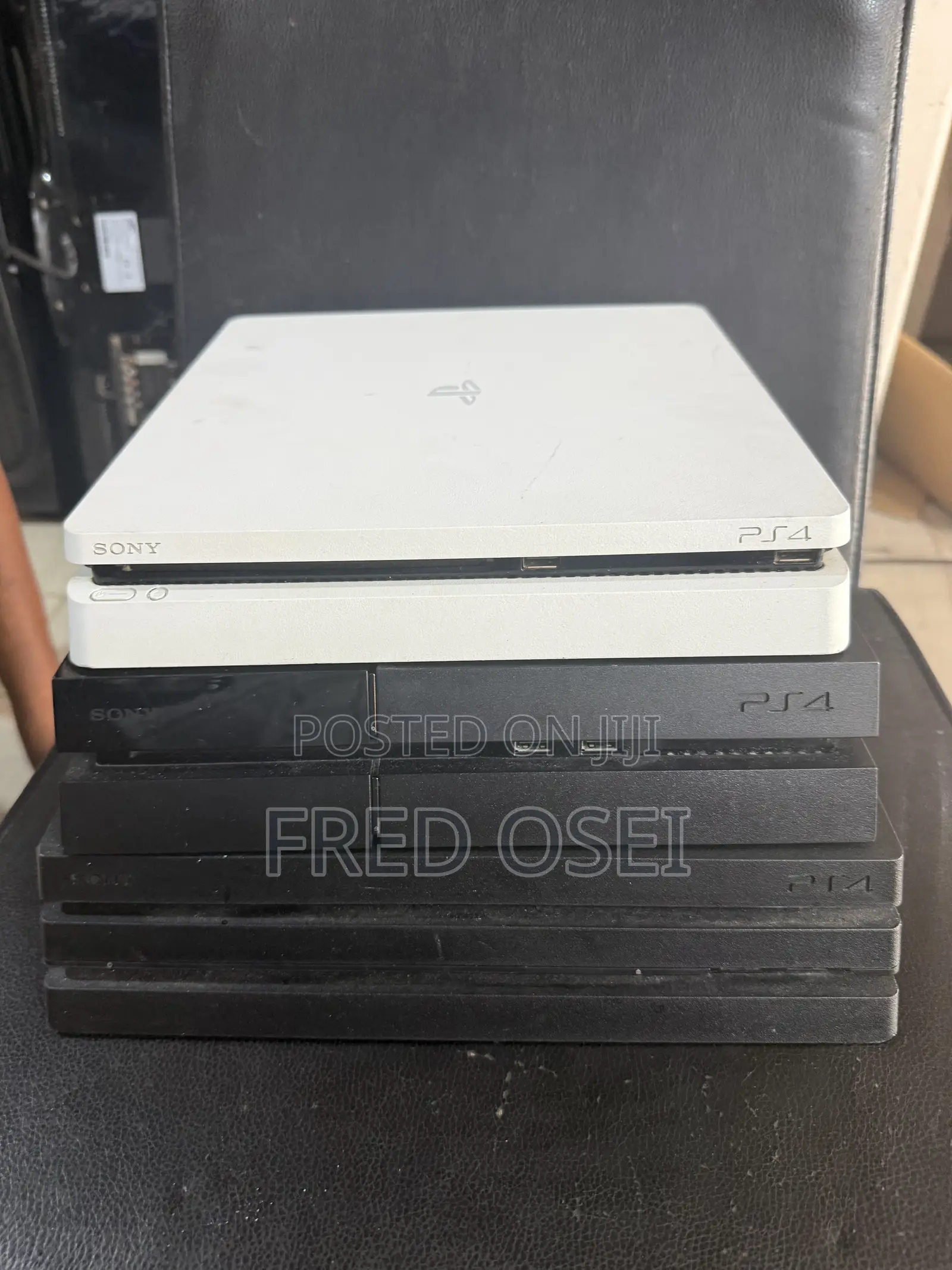 PlayStation 4 Standard