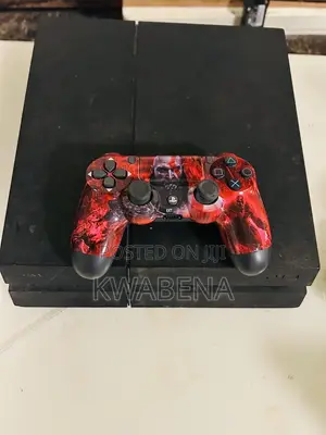 Sony PlayStation 4