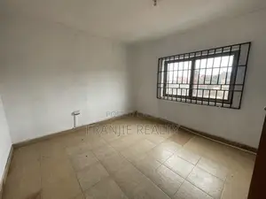3bdrm Apartment in Franjie Realty, West Hills Mall Area for rent