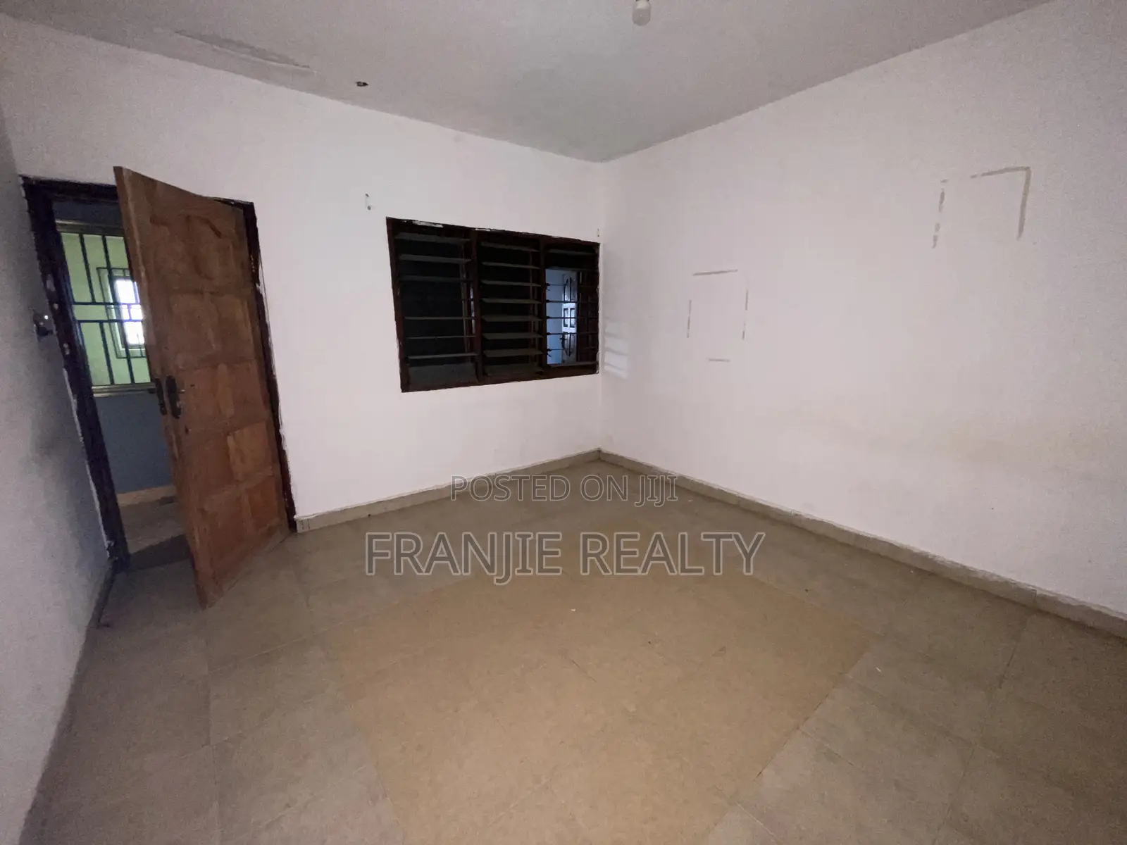 3bdrm Apartment in Franjie Realty, West Hills Mall Area for rent