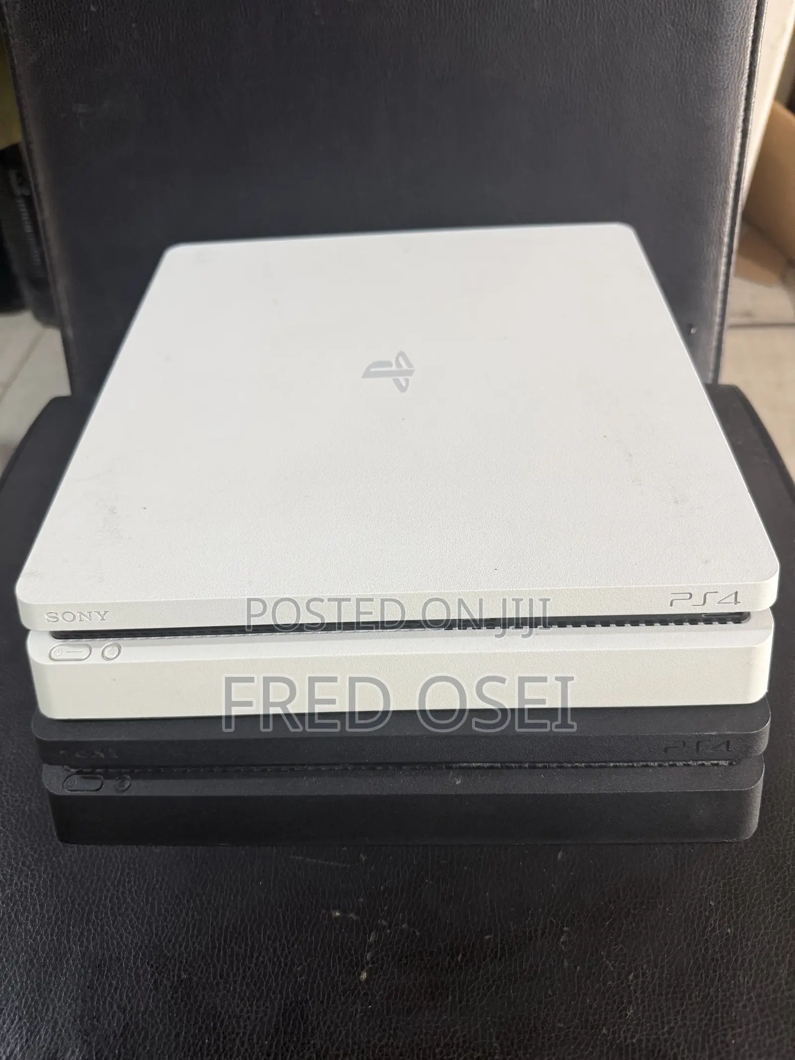 PlayStation 4 Slim