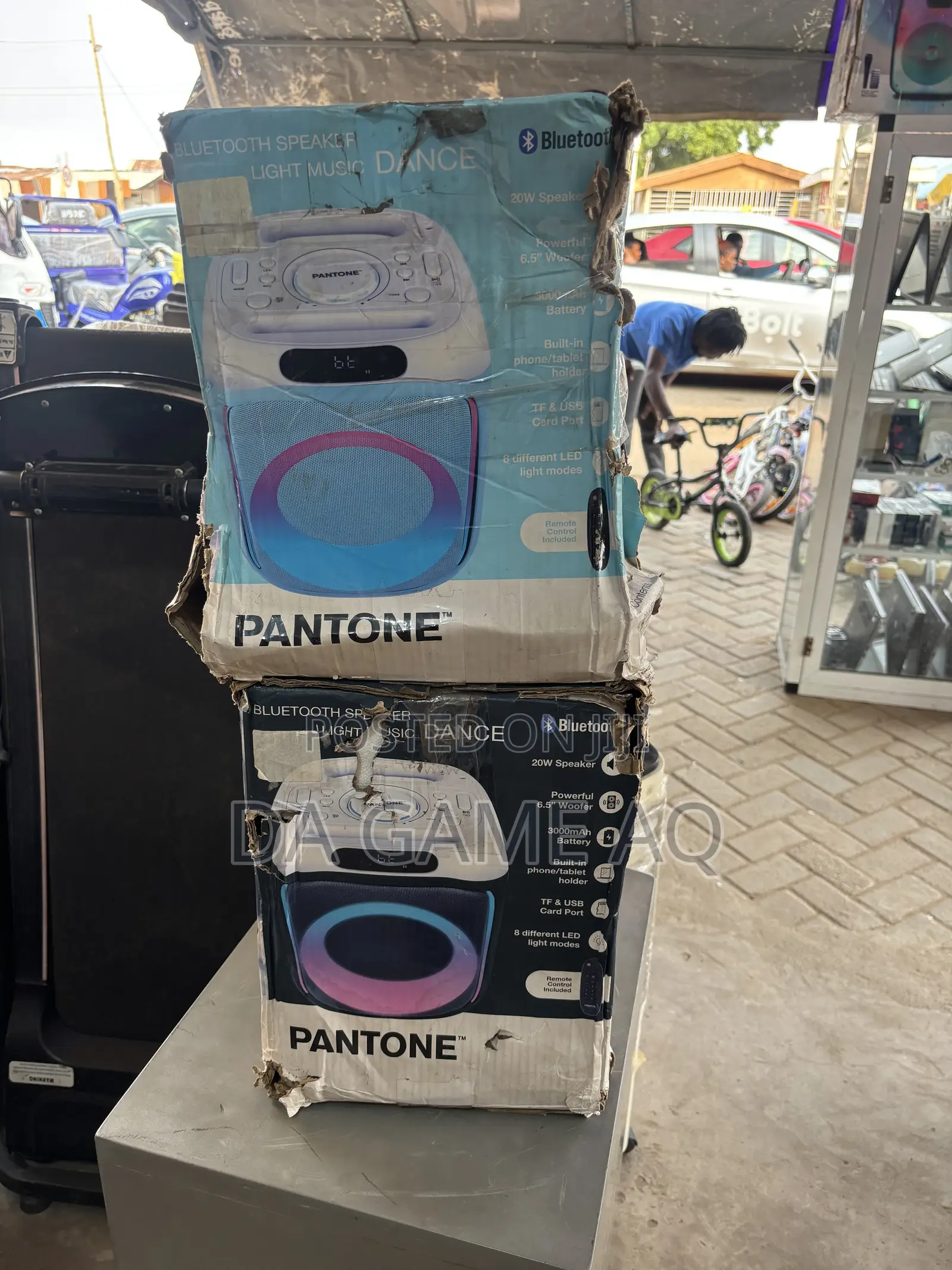 Pantone Bluetooth Speaker