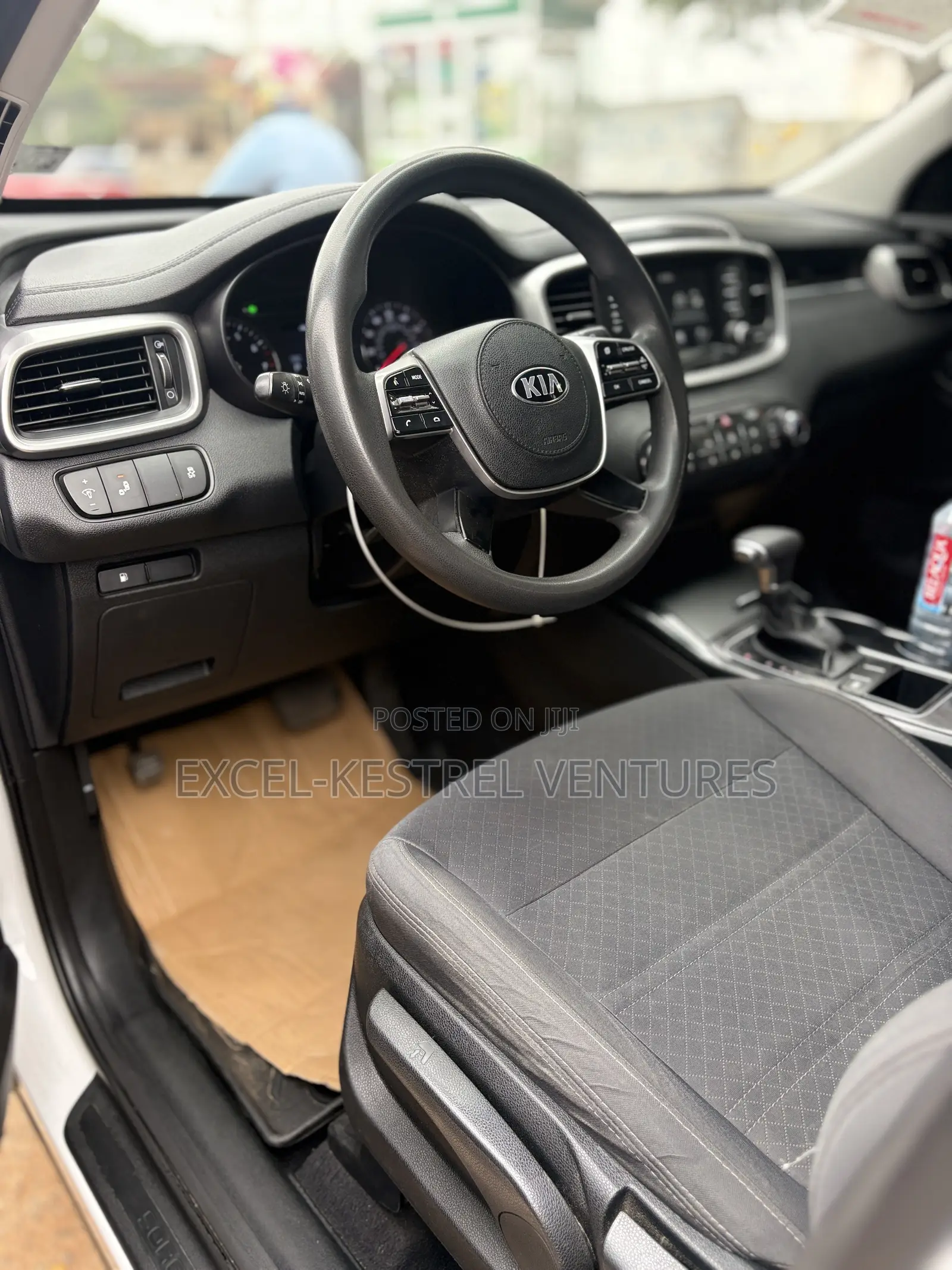 Kia Sorento 2.4L LX FWD 2020 White