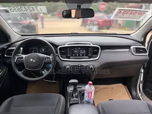 Kia Sorento 2.4L LX FWD 2020 White