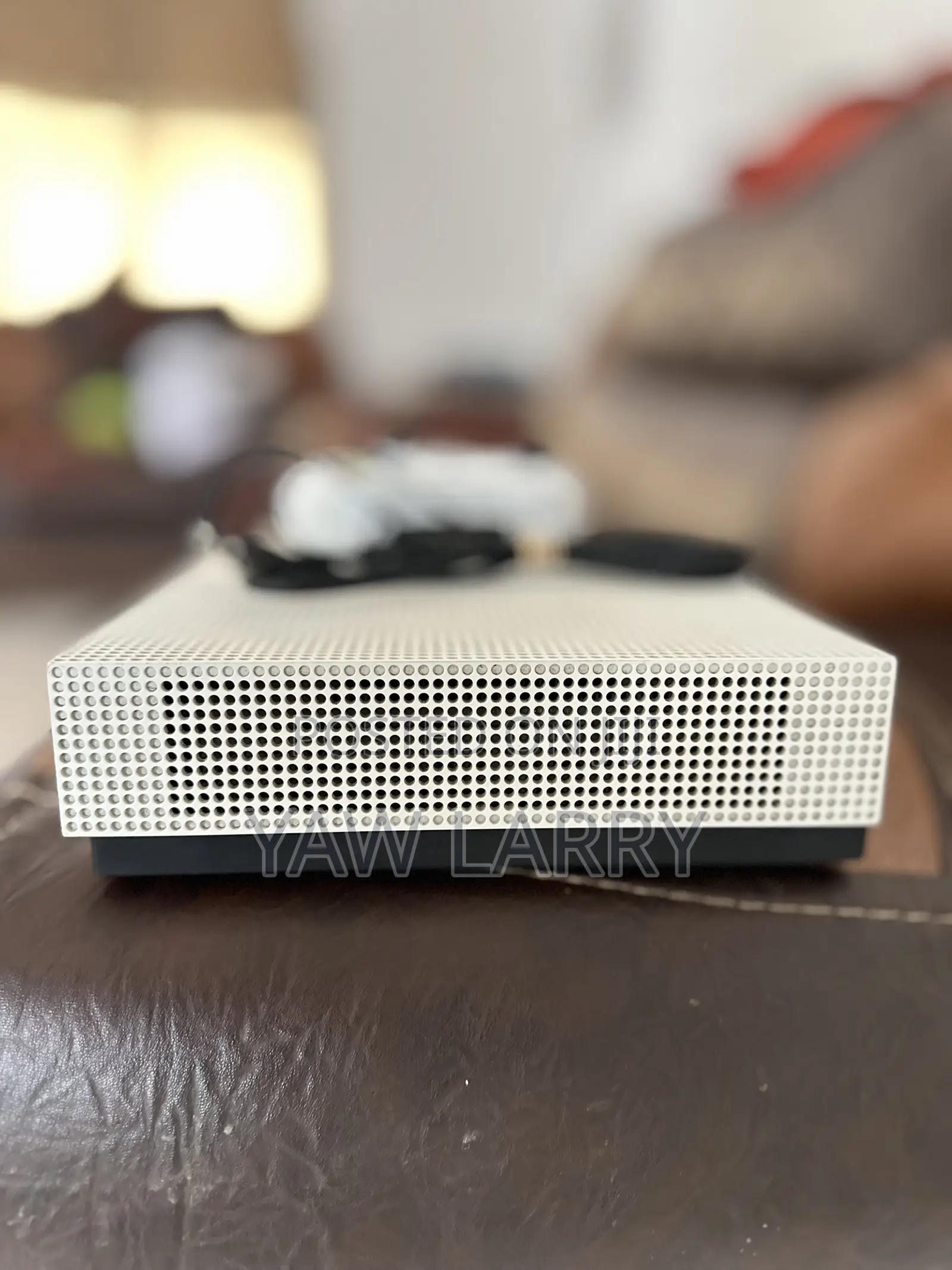 Xbox One S 1TB With 6 Games Offline and 1 Original Gamepad, Very NEAT