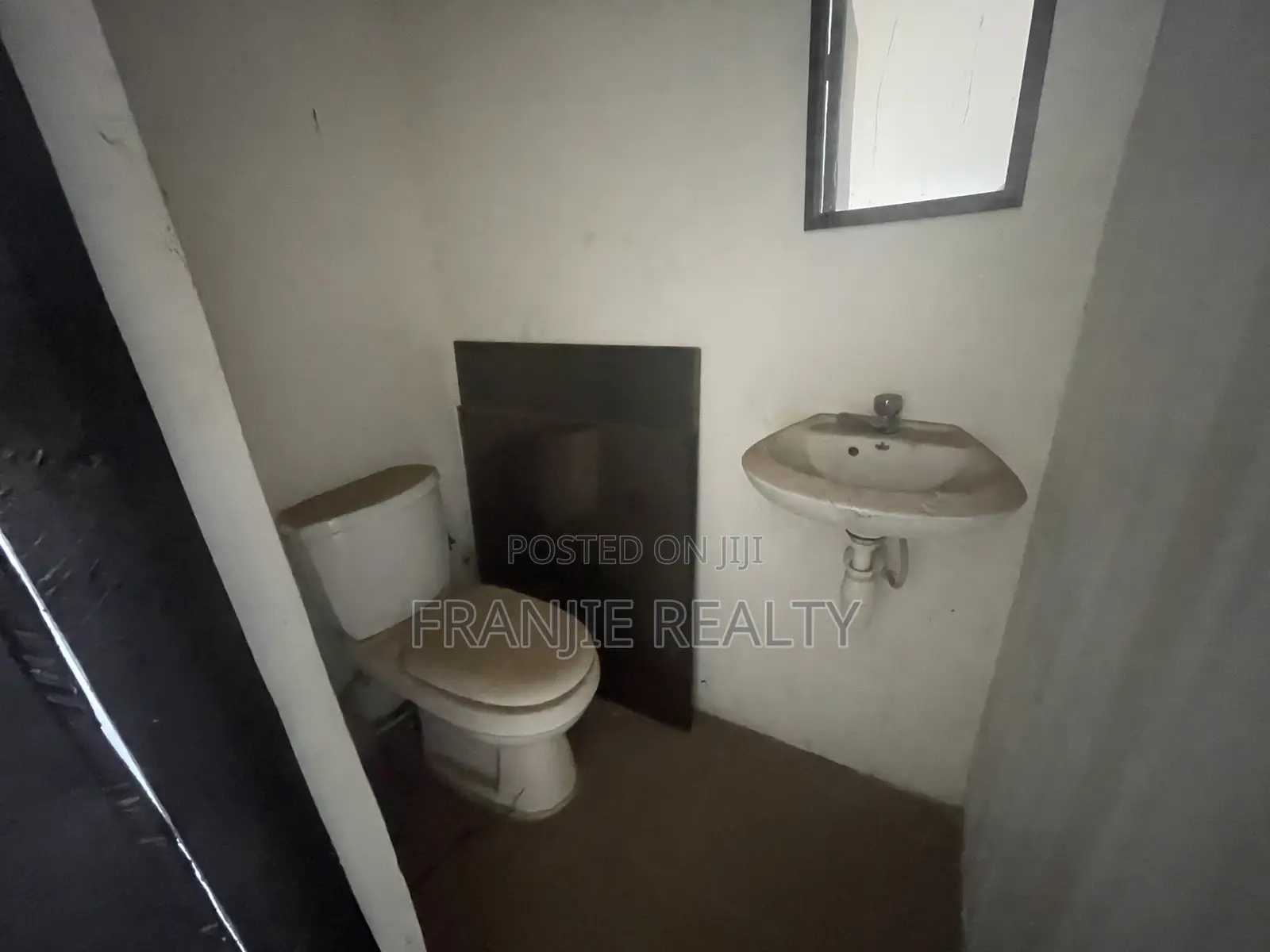 Store for Rent at Lapaz