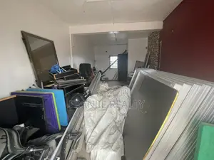 Store for Rent at Lapaz
