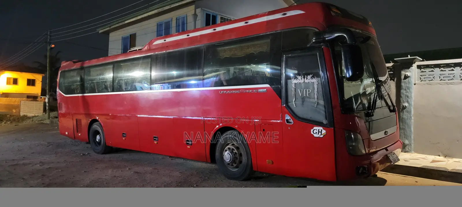 Hyundai Universe 2010 Red