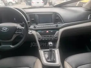 Hyundai Elantra 2019 Blue