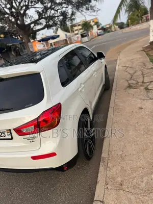 Mitsubishi Outlander Sport 2015 White