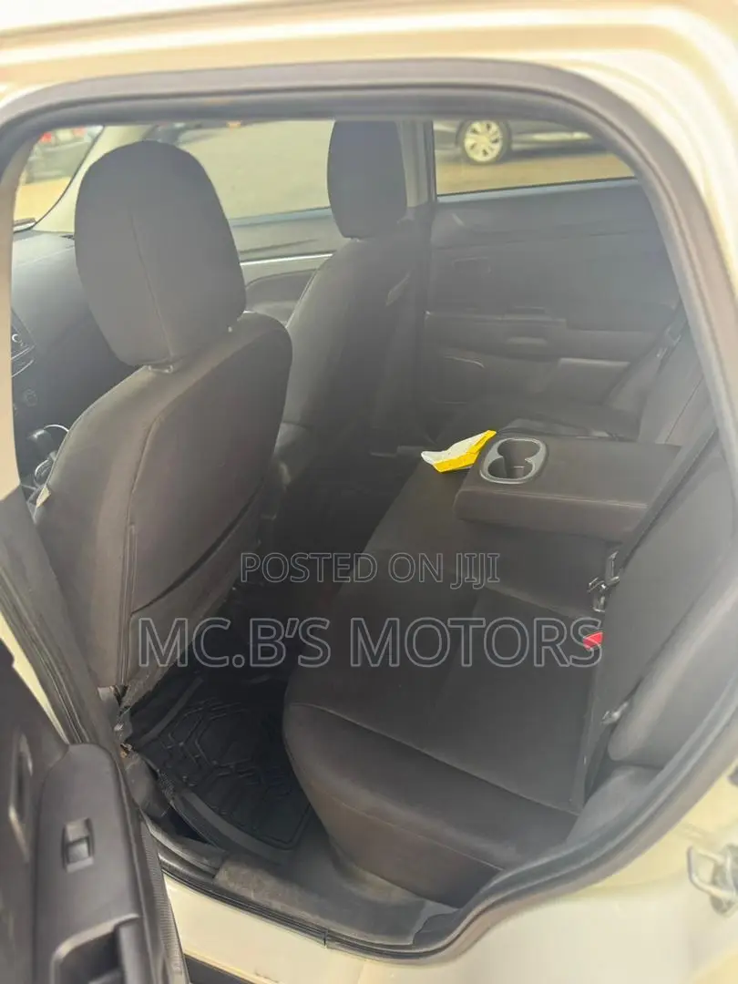 Mitsubishi Outlander Sport 2015 White