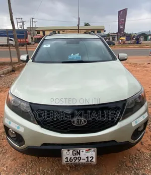 Kia Sorento 2011 Silver