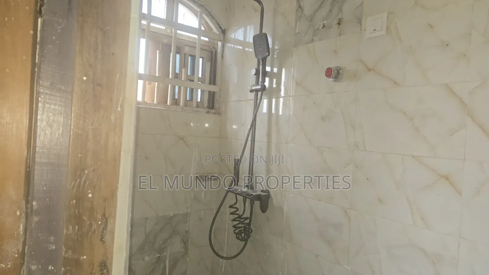 3bdrm Apartment in Kwadaso Estate, Kumasi Metropolitan for rent