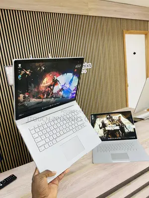 Laptop Microsoft Surface Book 2 16GB Intel Core i7 SSD 512GB