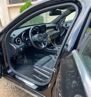 Mercedes-Benz C300 2016 Black
