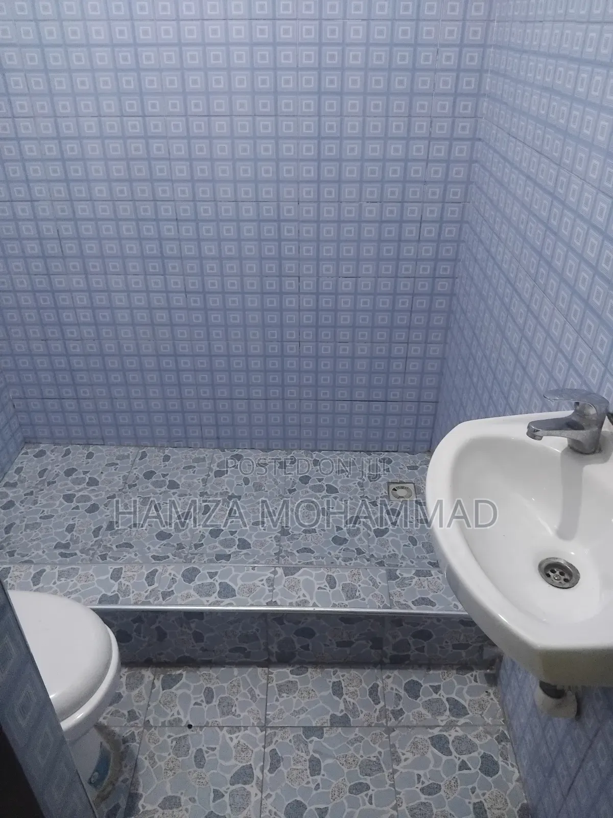 2bdrm Apartment in Hamza Estate, American House for rent