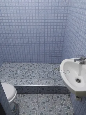 2bdrm Apartment in Hamza Estate, American House for rent
