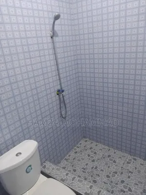 2bdrm Apartment in Hamza Estate, American House for rent