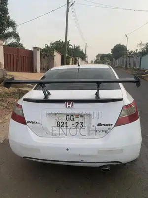Honda Civic 1.8 3 Door Automatic 2010 White